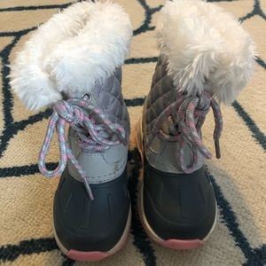 Carter’s toddler snow boots size 7